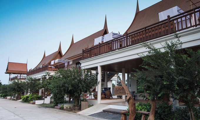Bang Kruai Hotel | Thaihome Resort