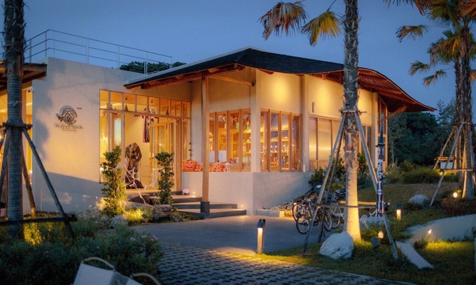 Wat Bot Resort | ThamMaChatPhan FARM