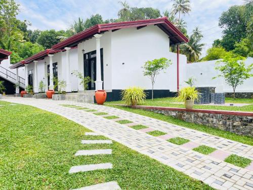 Dickwella Villa | Thara Inn Villa