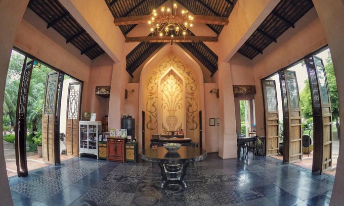 Mueang Kao Resort | Tharaburi Resort