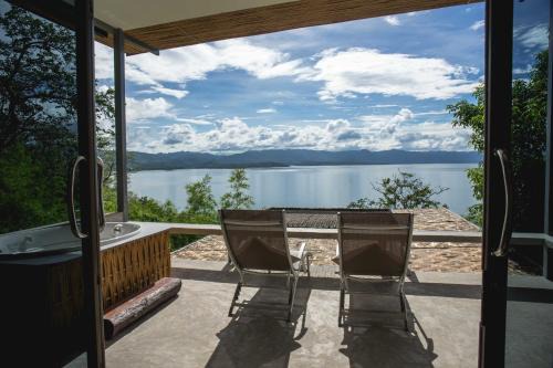 Tha Kradan Villa | Thawsi Lake Hill