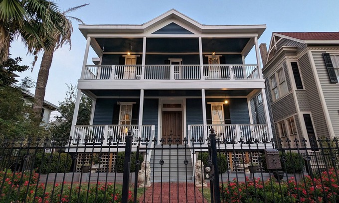 Galveston House | The 1890 Freeman House