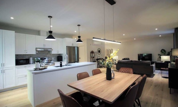 Mont-Tremblant Apartment | The 204