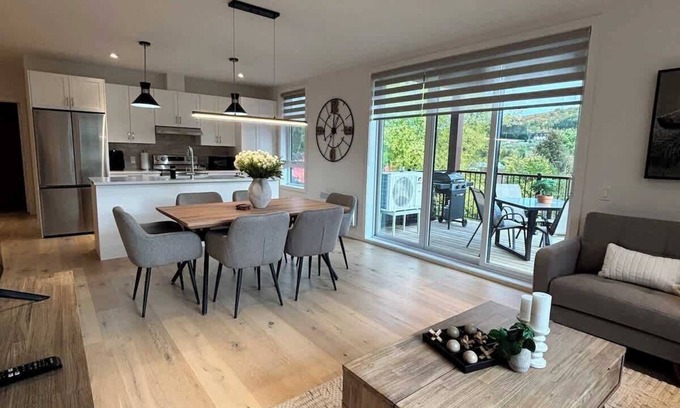 Mont-Tremblant Apartment | The 300