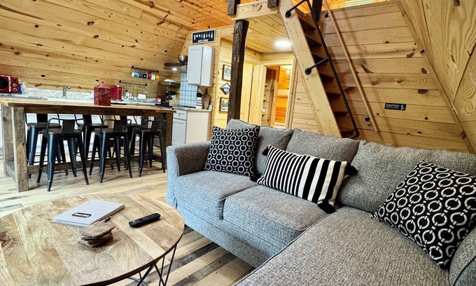 Clarkson Cabin | The A-Frame at The Lake-Mammoth Cave-Ferry-Cabin