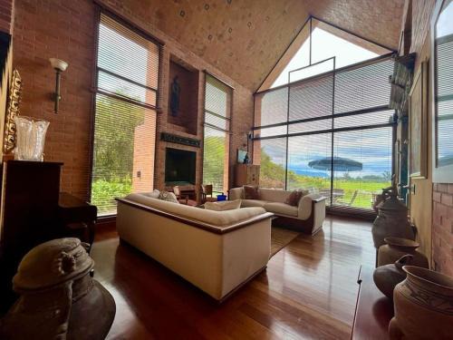 Cota Ski Chalet | The Abbey - Country House