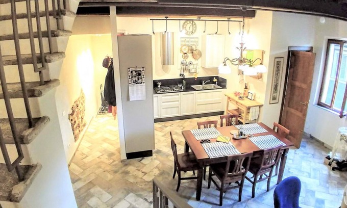 Siena Historical Center Apartment | THE AERIE - THE EAGLE'S NEST - large apartment in strategic location