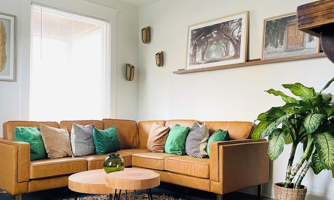 Cincinnati Apartment | The Alley At Bates - Beautiful Eclectic Apartment