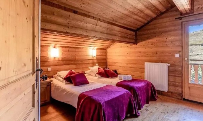 Viel-Alpe Ski Chalet | The Altiport Chalets - 6 Room Chalet Cabin 12 People