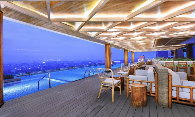 Palembang Hotel | The Alts Hotel