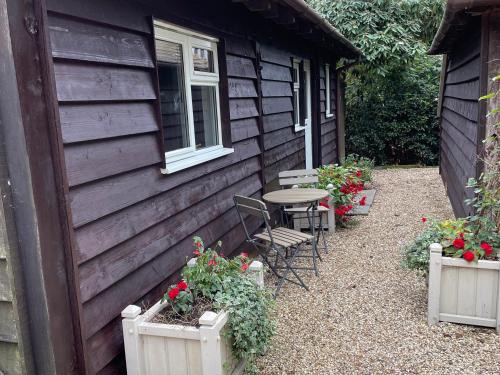 Winchester House | The Annexe Whitethorn Cottage