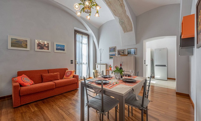 Langhe and Roero Apartment | The Antico Cedro Apartment, Alba city center