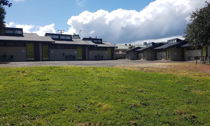 Batlow Hotel | The Apple Inn