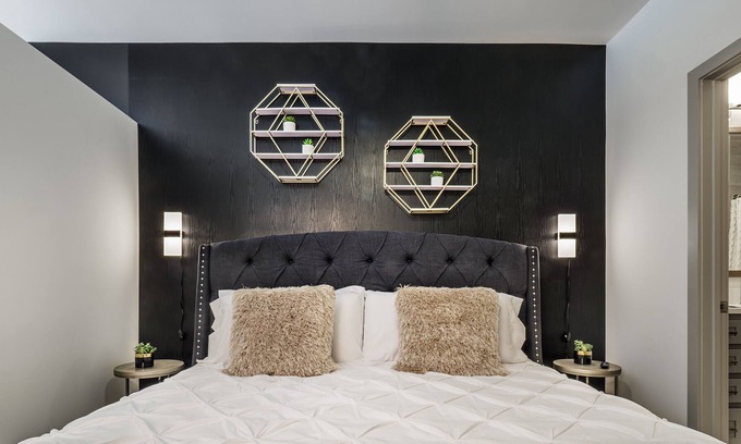 Linthicum Heights Apartment | The Artist, Fast Internet - Pool - BWI - Gym - New Listing