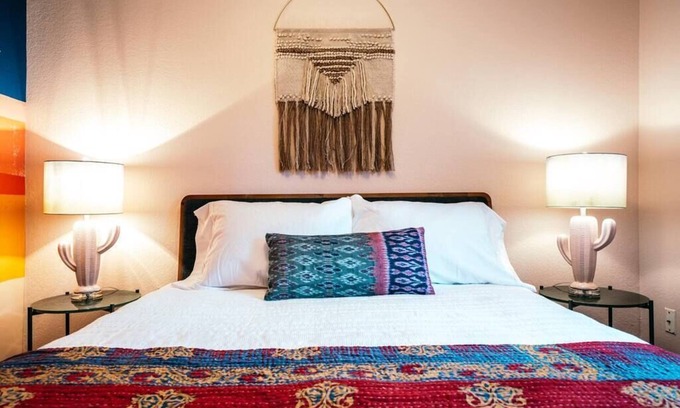 Fayetteville House | The Artist's Retreat