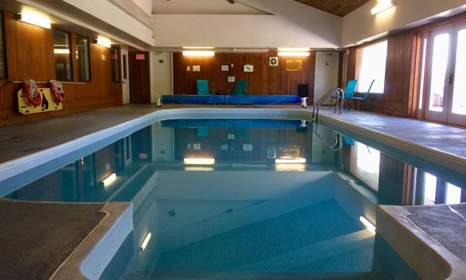 Bayfield Hotel | The Ashwood