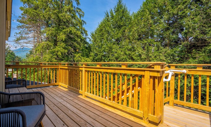 Bartlett Hotel | The Aurora Inn & Cottages