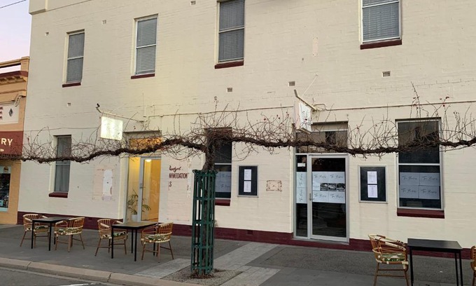 Ararat Hotel | The Barkly Bistro Bar & Accommodation