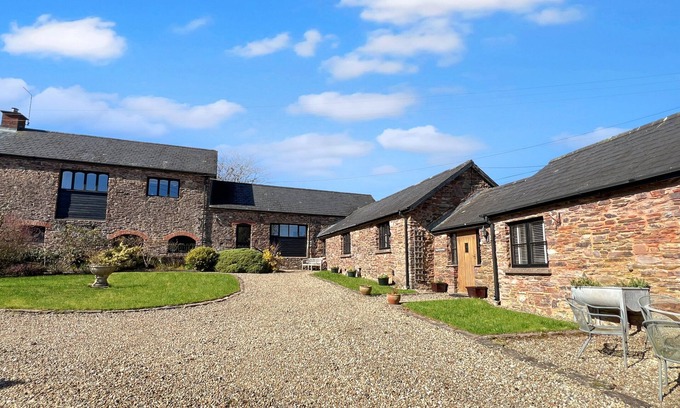 Brushford House | The Barn at Rainsbury House, Upton