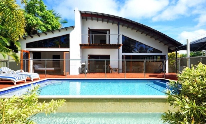 Mission Beach House | ‘The Barrington’ Located on the pristine shores of Wongaling Beach,