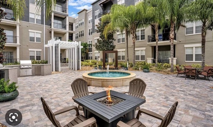 North Hyde Park Apartment | The Bay Cruiser