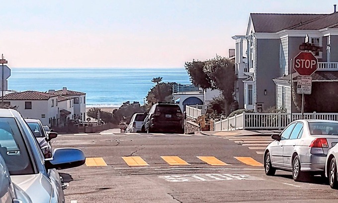 Hermosa Beach House | THE BEACH, 3 HOUSES AWAY