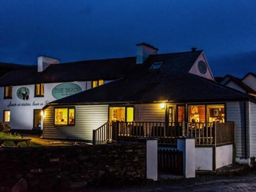 Inishbofin Bed & Breakfast | The Beach, Days Bar and B&B