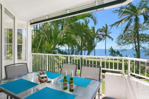 Trinity Beach Apartment | The Beach House 3BR Waterfront Apartment, Own WIFI