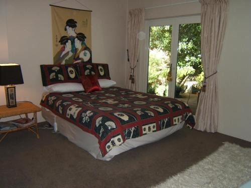 Maungatapu Bed & Breakfast | The Beach House Bed and Breakfast