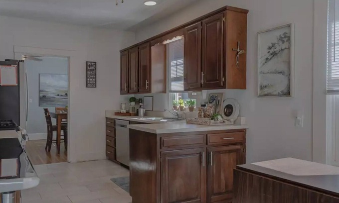 Joplin House | The Beach House Bungalow - Cozy and Peaceful
