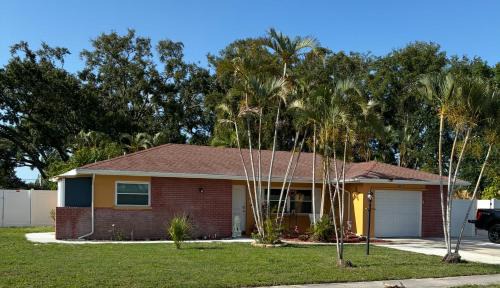 West Bradenton House | The Beach House Escape