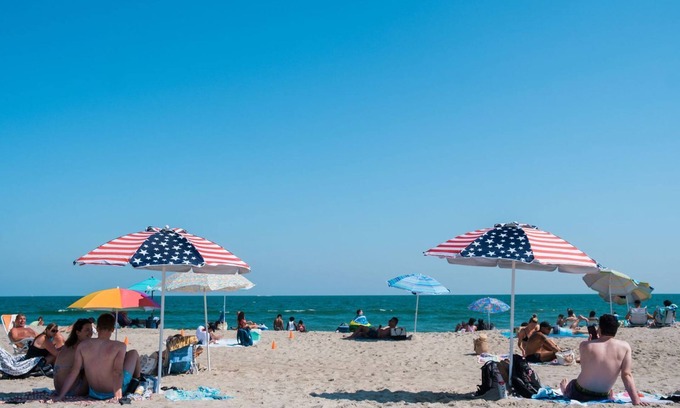 Queens House | The Beach House NY, a beach block home in Far Rockaway with a vibe