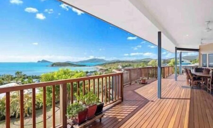 Hideaway Bay House | The Beach is Calling…