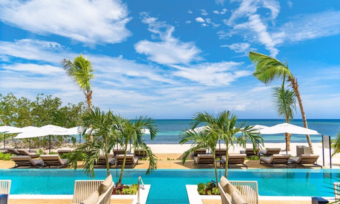 Falmouth Resort | The Beach Villas at Excellence Oyster Bay - Adults Only All Inclusive