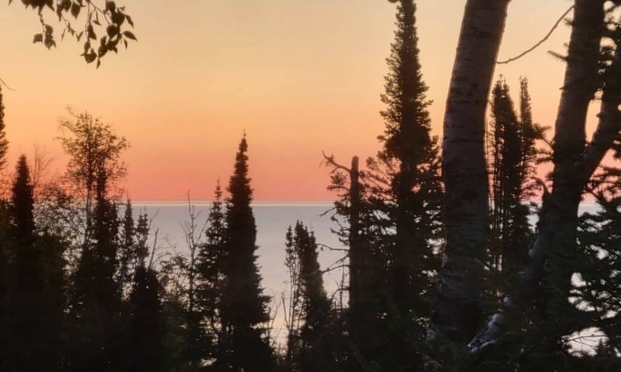 Grand Marais Apartment | The Bear's Den At Sweet Dreams Overlook