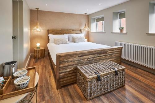 Redcar Hotel | The Believe Boutique (Believe Bar & Bedrooms)