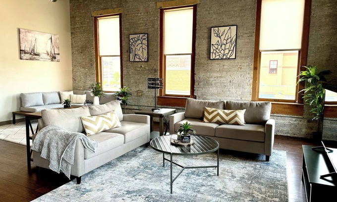 Canal Park Apartment | The Bellevue in Canal Park, NEW- Charming loft in the heart of Canal Park
