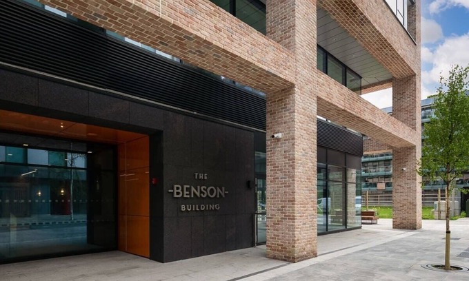 Grand Canal Dock Apartment | The Benson Two by Dublin At Home