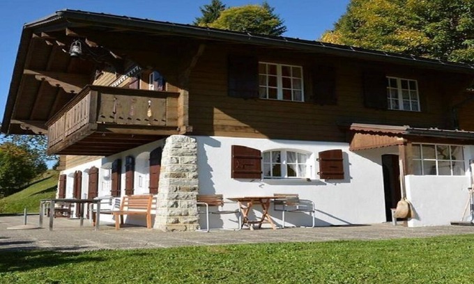 Saanenmoeser Ski Chalet | THE BEST OF GSTAAD-APPARTEMENT DANS UNE BELLE CAMPAGNE