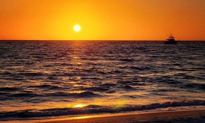 Independence Square Condo | The Best Sunsets in The World, Indian Rocks Beach, FL
