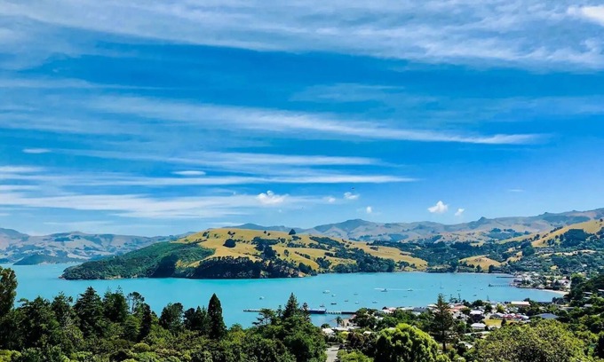 Akaroa House | The BEST view at special winter rates