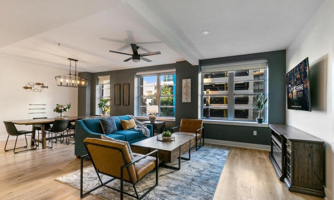 Central Business District Apartment | The Big Easy's Finest: 4-BR Luxury Condo in NOLA