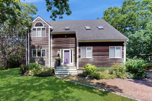 Oak Bluffs House | The Big Easy