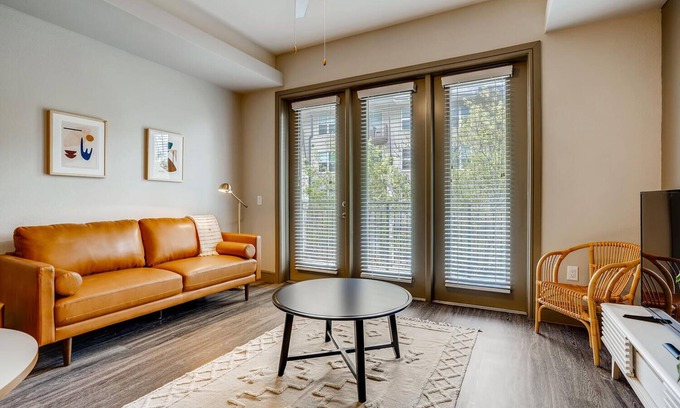 North Burnet Apartment | The Bindel: Domain, Amazing Location! Highly Walkable + Pet Friendly
