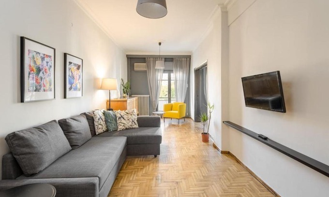 Thessaloniki City Centre Apartment | The Birds