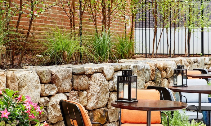 Downtown Hotel | The Blake Hotel