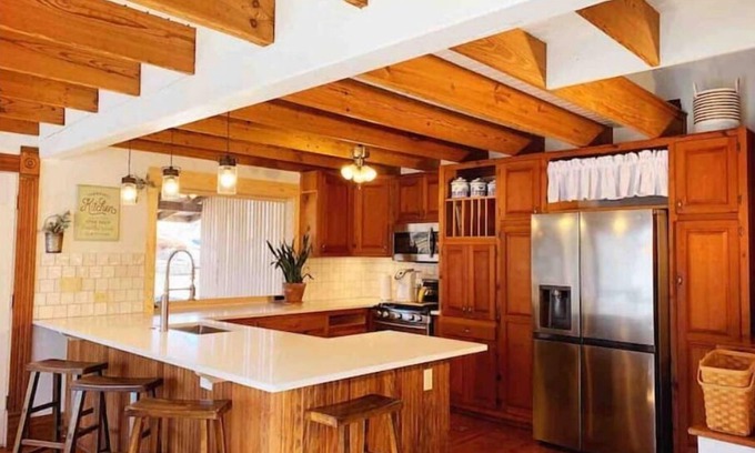 Siloam Springs Cottage | The Blessing House in Downtown Siloam Springs