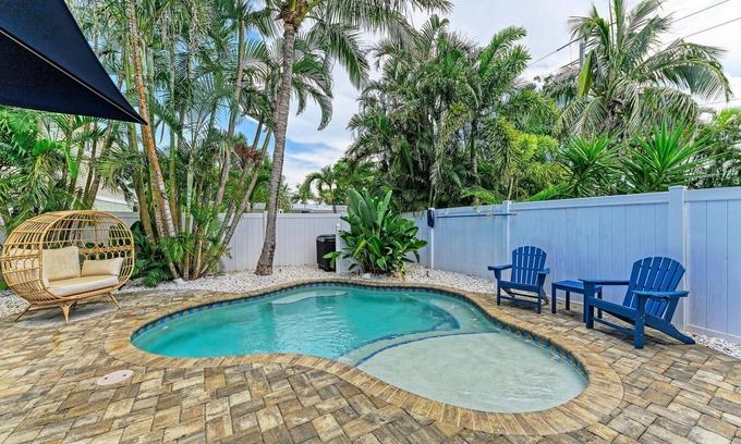 Holmes Beach House | The Blue Haven managed by Beach Retreats
