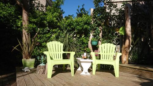 Newquay Cabin | The Blue Palms - Fistral Beach