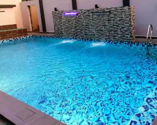 Kampung Bakau House | The Blue Residence with 4 bedrooms & 4 bathrooms